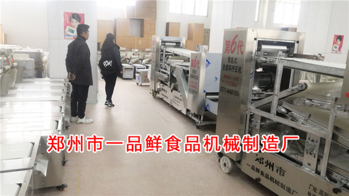 郟縣老客戶對一品鮮第六代自循環(huán)揉壓機(jī)非常滿意(圖1) 郟縣老客戶對一品鮮第六代自循環(huán)揉壓機(jī)非常滿意(圖1)