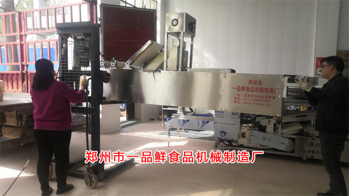 開封王先生更換燴面機(jī)選擇一品鮮350型燴面機(jī)(圖4) 開封王先生更換燴面機(jī)選擇一品鮮350型燴面機(jī)(圖4)