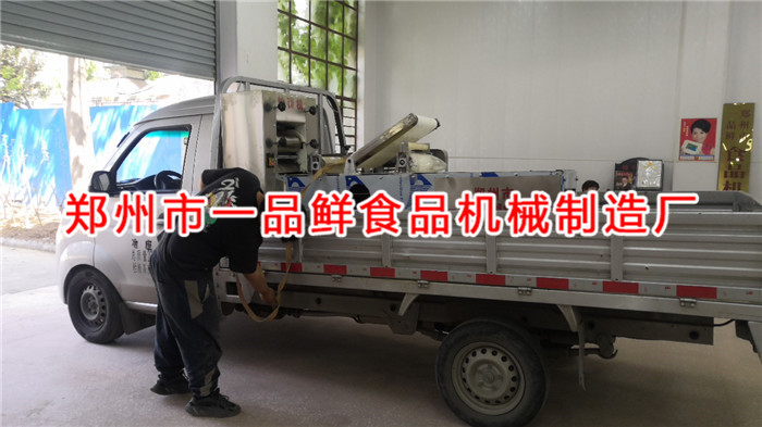 三門(mén)峽客戶訂購(gòu)的全套面館自用燴面機(jī)發(fā)貨了(圖3) 三門(mén)峽客戶訂購(gòu)的全套面館自用燴面機(jī)發(fā)貨了(圖3)