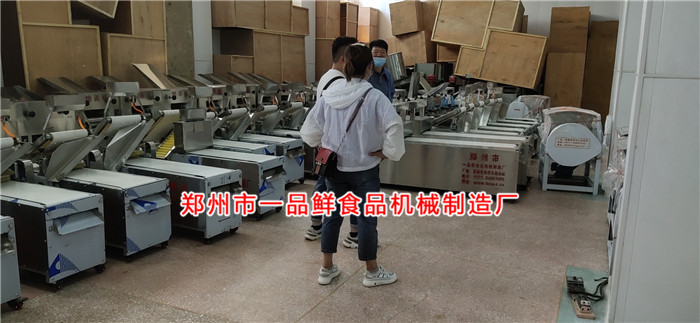 山西客戶考察燴面機(jī) 山西客戶考察燴面機(jī)