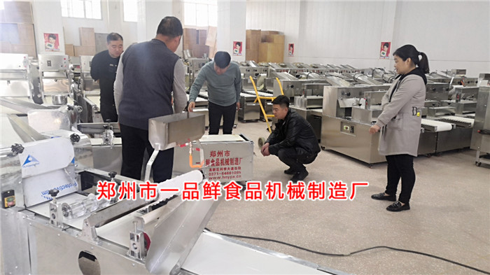 王總講解設備功能 王總講解設備功能