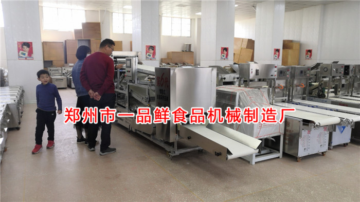 客服介紹智能式揉壓機(jī) 客服介紹智能式揉壓機(jī)