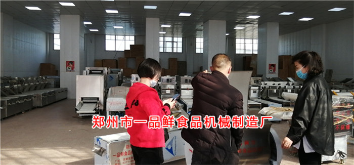 客戶訂購全套3型燴面機(jī)設(shè)備 客戶訂購全套3型燴面機(jī)設(shè)備