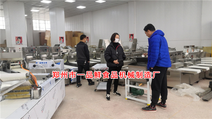 客戶考察燴面機配套設(shè)備 客戶考察燴面機配套設(shè)備