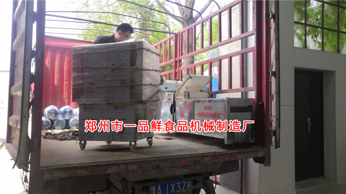 設備裝車完畢即將發(fā)往目的地 設備裝車完畢即將發(fā)往目的地